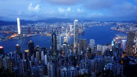 abenddämmerung-Pfanne-von-Hong-Kong-aus-der-Peak-hong