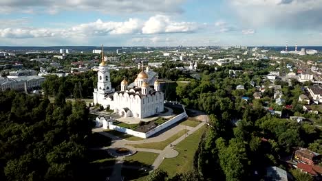 View-of-Dormition-Cathedral-on-background-with-Vladimir-cityscape