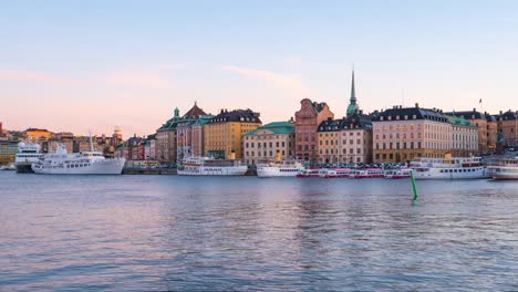 Gamla-Stan-old-town-in-Stockholm-city,-Sweden-day-to-night-timelapse-4K