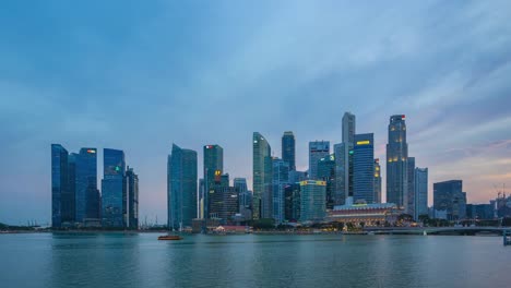 Horizonte-de-la-ciudad-de-timelapse-de-Singapur-en-la-noche-en-el-lapso-de-tiempo-de-la-ciudad-de-Singapur-4K