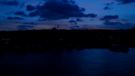 Looking-bosphorus-in-the-morning,-blue-city