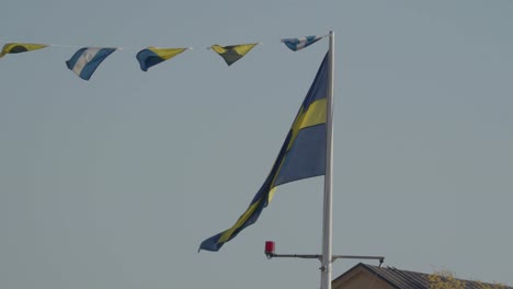 Blick-von-der-Flagge-von-Schweden-in-einem-Gebäude-in-Stockholm