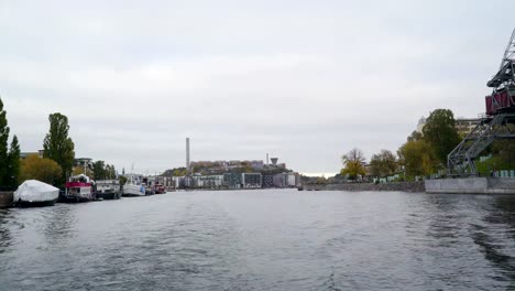 Der-Blick-auf-das-Seewasser-in-Stockholm-Schweden