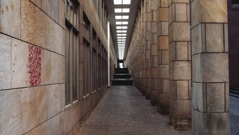 Exterior-Pillars-and-Wall-of-a-Modern-Building-in-Frankfurt