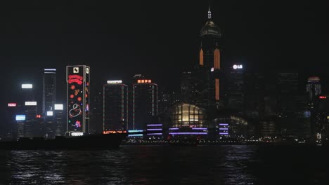 Hong-Kong-skyline-bei-Nacht