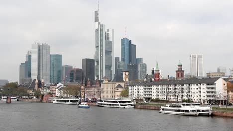 Vista-de-los-edificios-de-Frankfurt