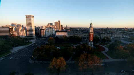 Argentina-torre-de-reloj-con-lapso-de-tiempo-de-la-puesta-de-sol