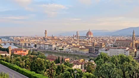 Luftbild-von-der-Basilika-von-Santa-Maria-del-Fiore-in-Florenz,-Italien