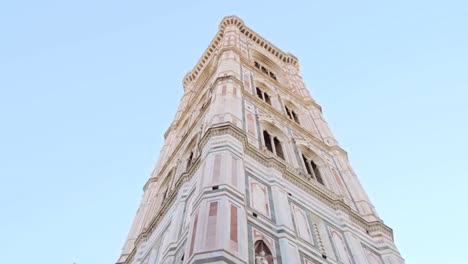 vista-de-la-Basílica-de-Santa-María-del-Fiore-en-Florencia,-Italia