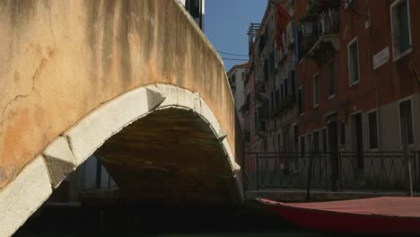 Italien-sonnigen-Tag-Venedig-Canal-Bridge-Stadtpanorama-4k