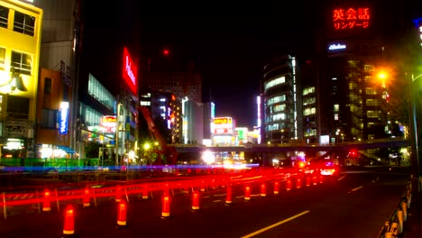 Im-Bau-Nacht-hinfällig,-4K-bei-Shinjuku-breite-erschossen