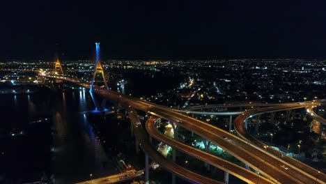 Bhumibol-Brücke-und-Fluss-Vogel-Auge-Ansicht-Landschaft-in-Bangkok-Thailand