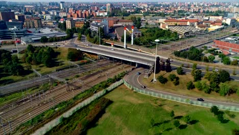 Vista-aérea-de-la-carretera-elevada-4k