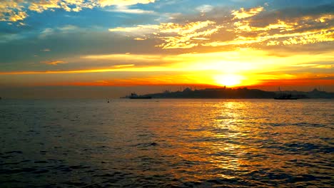 Looking-bosphorus-sundown,-red-sundown