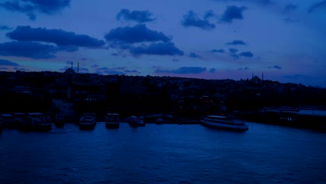 Looking-bosphorus-in-the-morning,-blue-city