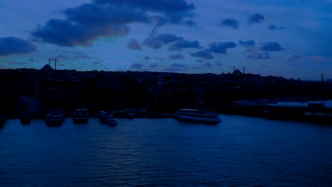 Looking-bosphorus-in-the-morning,-blue-city