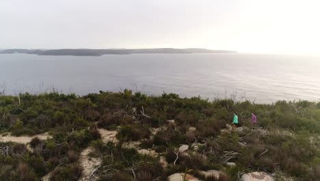 People-Barrenjoey-Hike-2-Left-Panning