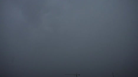 Lightning-and-storm-clouds-in-Slow-Motion