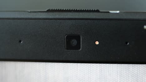 Laptop-Webcam-Turning-On-and-Off-Led-Camera-Indicator