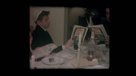 1964-Jewish-Family-Passover-Seder