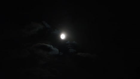 A-Realtime-Shot-of-the-Moon-and-Clouds-at-Night