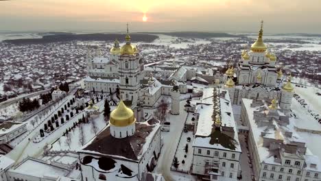 La-iglesia-del-monasterio-de-Pochaev,-Ucrania