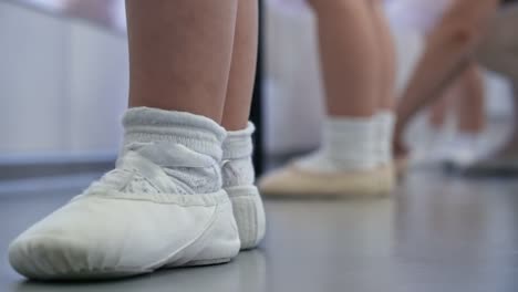 Uso-de-zapatos-de-Ballet-para-lección-de-baile
