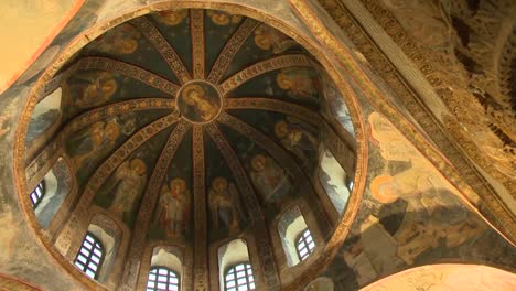 Decke-Blick-auf-die-Hagia-Sophia-in-Istanbul