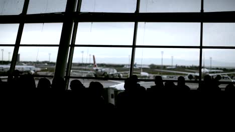 Defocused-airport-background.