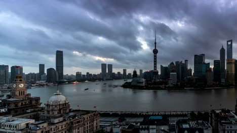 4K-Zeitraffer-der-Skyline-von-Shanghai-und-Stadtbild-bei-Sonnenaufgang