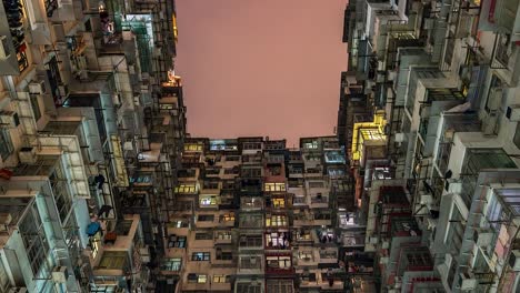 4K.-Antigua-comunidad-de-lapso-de-tiempo,-edificio-residencial-denso-y-colorido-edificio-de-vista-en-la-ciudad-de-Hong-Kong