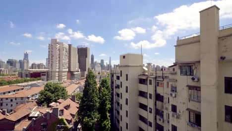 Fantastischen-Blick-über-Shanghai-Stadtzentrum-entfernt-im-Juli-2018.