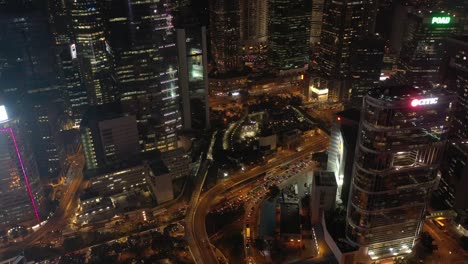 Imágenes-de-vista-aérea-de-4K-de-Hong-Kong-escenas-de-noche-hermosa-en-el-Distrito-Central-de