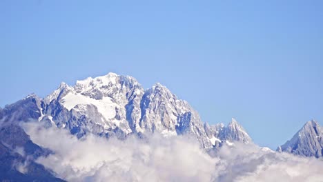 Montaña-de-la-nieve-del-dragón-de-Jade-(Yulong),-Lijiang,-Yunnan,-China.