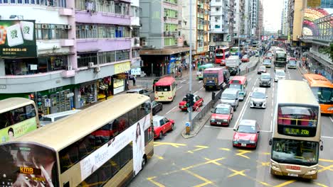 Intenso-tráfico-en-el-distrito-de-Mongkok,-en-Hong-Kong