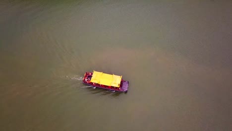 Boat-in-Logmen-Grottes