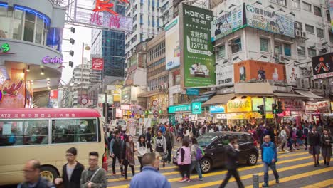 Lapso-de-tiempo-de-personas-en-centro-de-la-ciudad-camino-de-Hong-Kong
