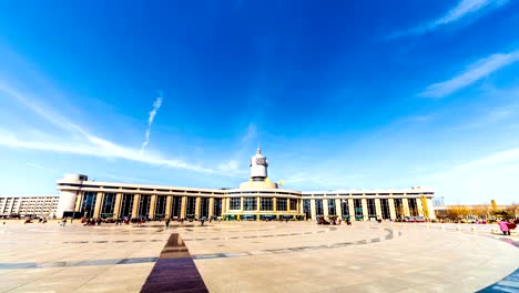 Tianjin-Bahnhof-mit-klaren-blauen-Himmel