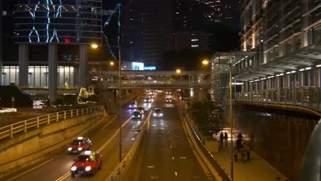 Nacht-Leuchtzeit-Hong-Kong-Stadt-Verkehr-Straße-Fußgängerbrücke-Panorama-4k-china