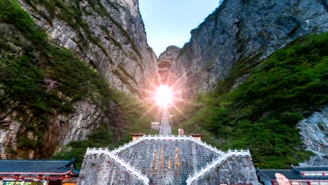 La-montaña-Tianmen-hito-naturaleza-viaje-lugar-de-Zhangjiajie,-Changsha,-China-(3-foto)