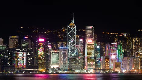 4K-UHD-cityscape-Time-lapse-en-la-noche-de-la-sinfonía-de-luces-ver-evento-en-Victoria-Harbour-en-Hong-Kong-ciudad,-alejar-el-efecto