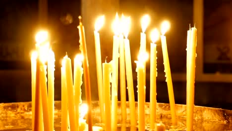 Burning-candles-in-Holy-Sepulcher-Church