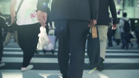 Japanese-businessman-going-to-work-in-the-morning