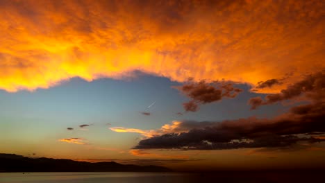 Sonnenuntergang-und-Cloud-Übergänge