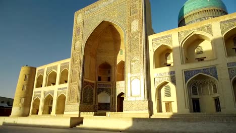 Mir-i-Arab-Medressa-in-Bukhara,-Uzbekistan