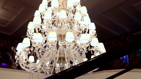 big-beautiful-vintage-chandelier,-Classic-chandelier,-beautiful-decoration