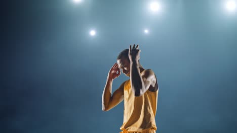 Basketball-player-celebrating