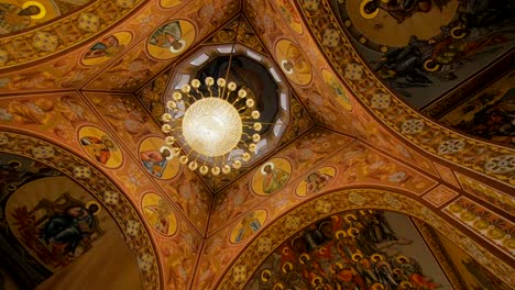 Big-Chandelier-in-Russian-Orthodox-Church