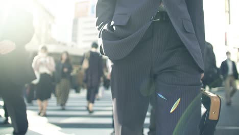 Japanese-businessman-going-to-work-in-the-morning