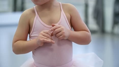 Niña-en-estudio-de-Ballet